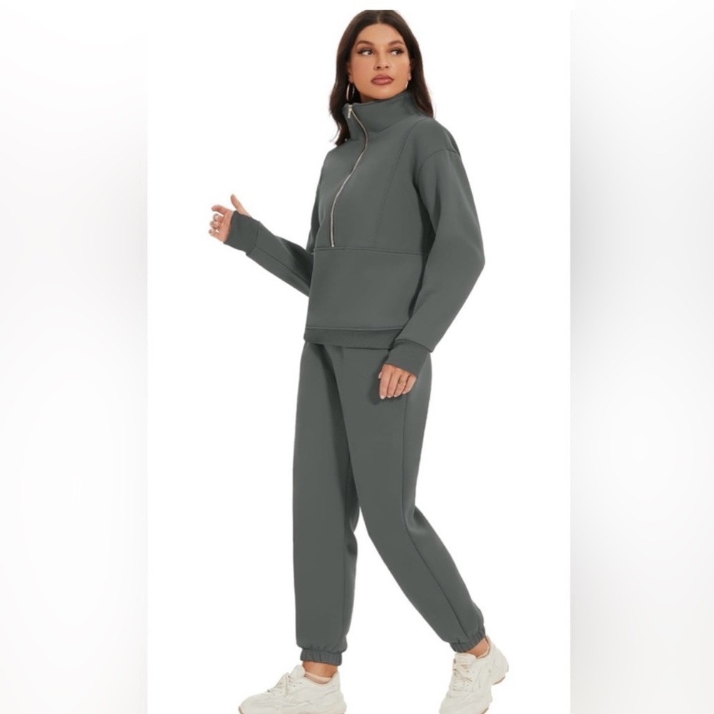Women's Gray Jogger Set